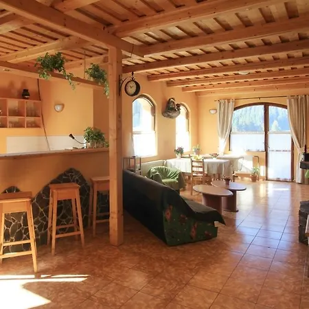 Ladova Guest house *